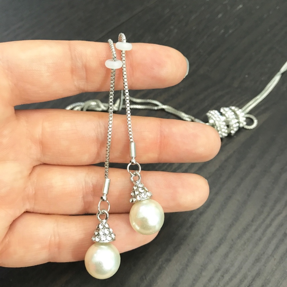 NEW!๐๐LONG PEARL LOOK CRYSTAL NECKLACE!๐๐LOVE! - Picture 5 of 15